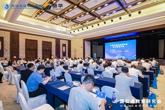汽车行业的权威专家
