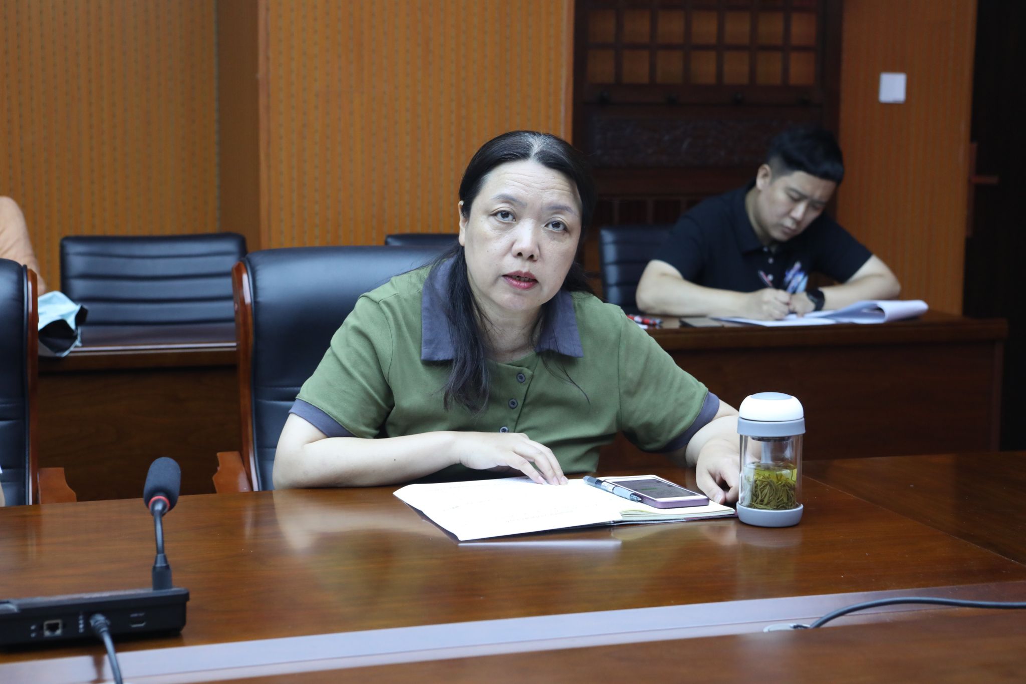 紧紧围绕习近平总书记对广大教师提出的