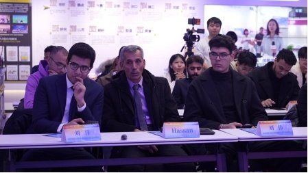 产业国际布局与国际化人才培养等议题